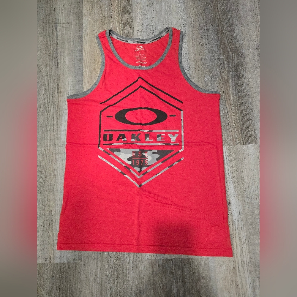 Mens Oakley tank